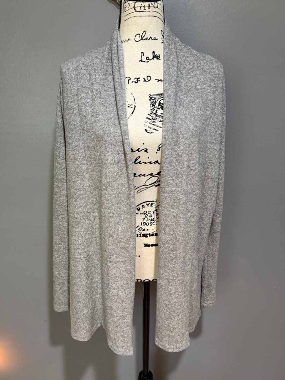 Women's Light Gray Open-Front Knit Cardigan
